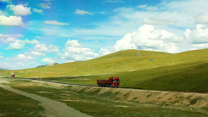 青藏鐵路與青藏公路