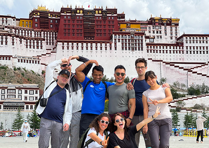 (2025年臺胞跟團）拉薩-日喀則-珠峰-纳木错9日行程